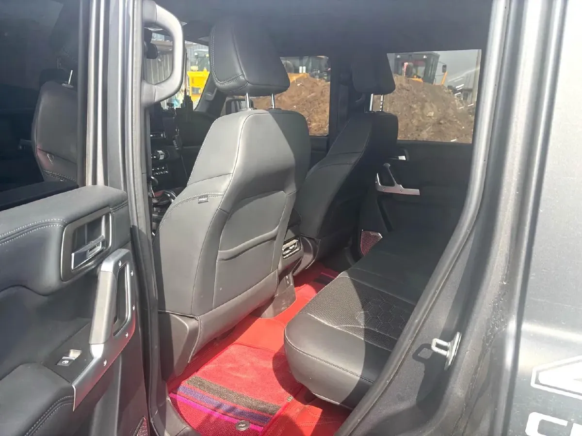 2024 212 212 T01 2.0T 252HP L4 8AT,autocango,china used car exporter,china ev exporter,chinese used car exporter,chinese used ev exporter