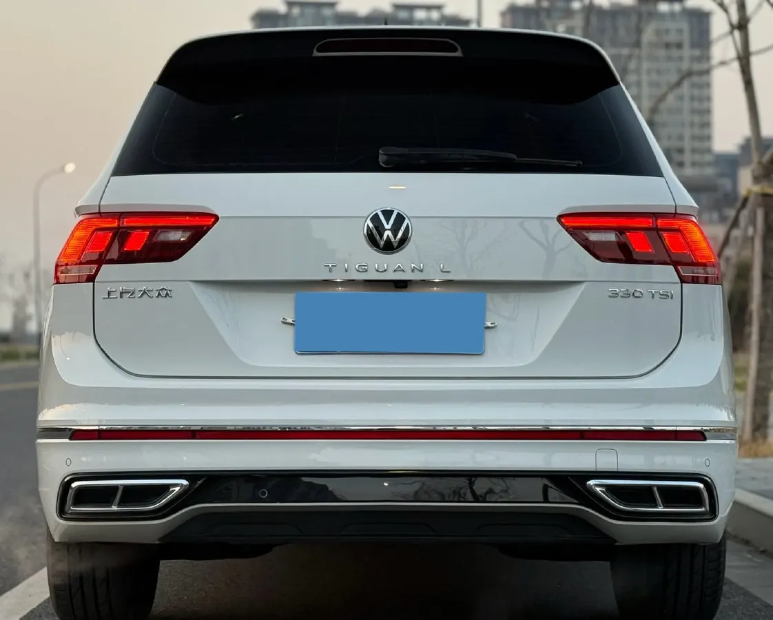 2024 Volkswagen Tiguan L 2.0T 186HP L4 7DCT,autocango,china used car exporter,china ev exporter,chinese used car exporter,chinese used ev exporter