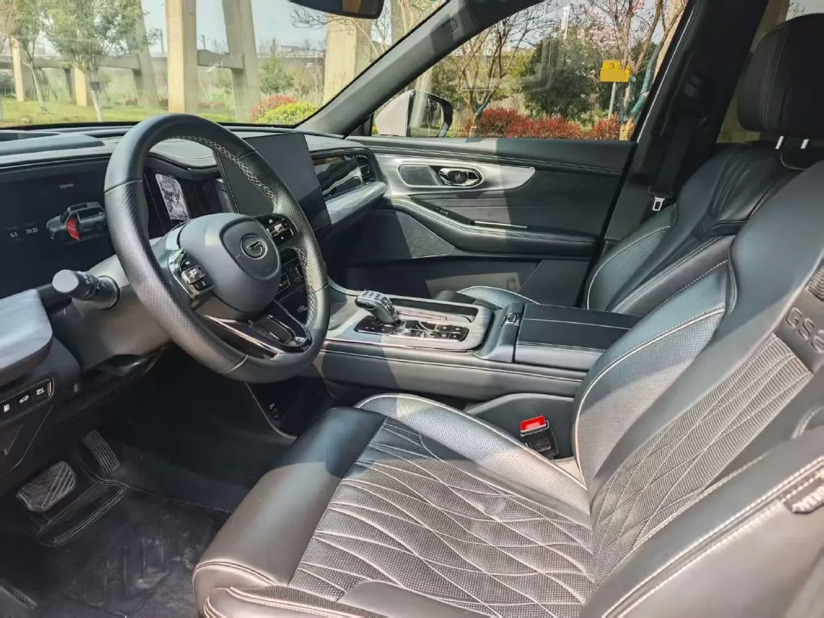 2022 GAC Trumpchi GS8 2.0T 190HP L4 E-CVT Hybrid,autocango,china used car exporter,china ev exporter,chinese used car exporter,chinese used ev exporter