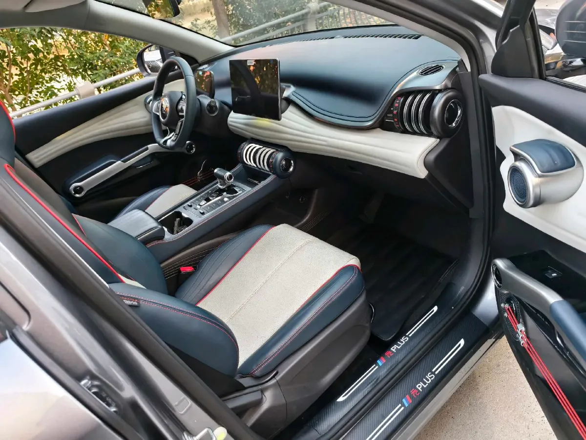 2022 Hycan Z03 BEV 64.23KWH,autocango,china used car exporter,china ev exporter,chinese used car exporter,chinese used ev exporter