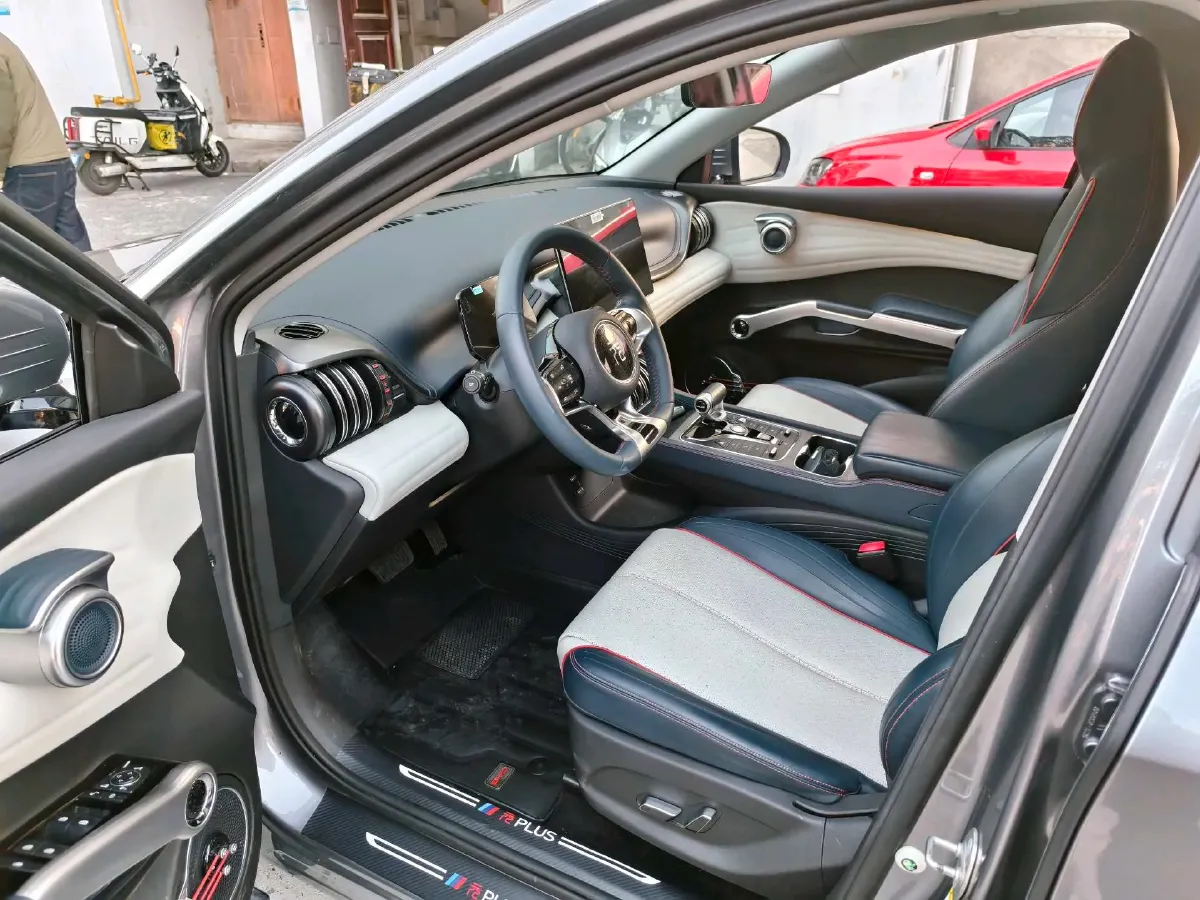 2022 Hycan Z03 BEV 64.23KWH,autocango,china used car exporter,china ev exporter,chinese used car exporter,chinese used ev exporter