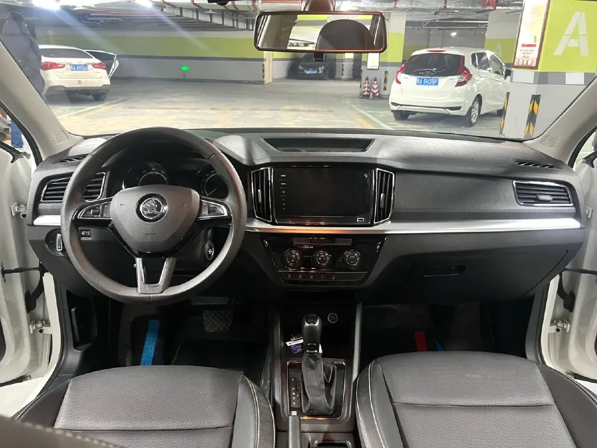 2022 Skoda Kamiq 1.5L 112HP L4 6AT,autocango,china used car exporter,china ev exporter,chinese used car exporter,chinese used ev exporter