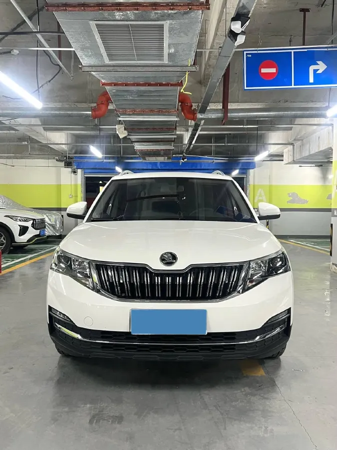 2022 Skoda Kamiq 1.5L 112HP L4 6AT,autocango,china used car exporter,china ev exporter,chinese used car exporter,chinese used ev exporter