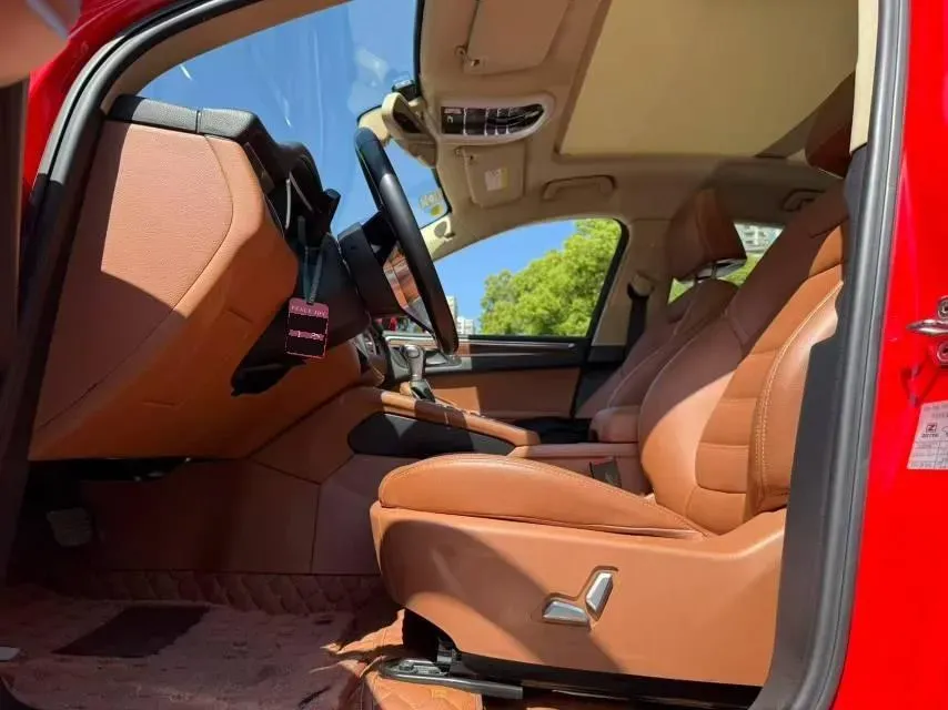 2017 Zotye SR9 2.0T 190HP L4 6DCT,autocango,china used car exporter,china ev exporter,chinese used car exporter,chinese used ev exporter