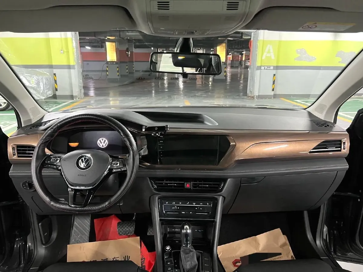 2021 Volkswagen Tharu 1.4T 150HP L4 7DCT,autocango,china used car exporter,china ev exporter,chinese used car exporter,chinese used ev exporter