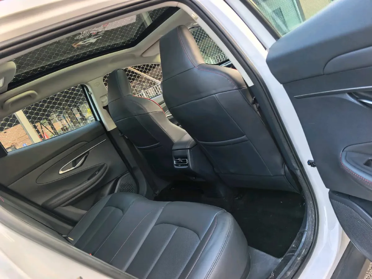 2020 ChangAn UNI-T 1.5T 180HP L4 7DCT,autocango,china used car exporter,china ev exporter,chinese used car exporter,chinese used ev exporter