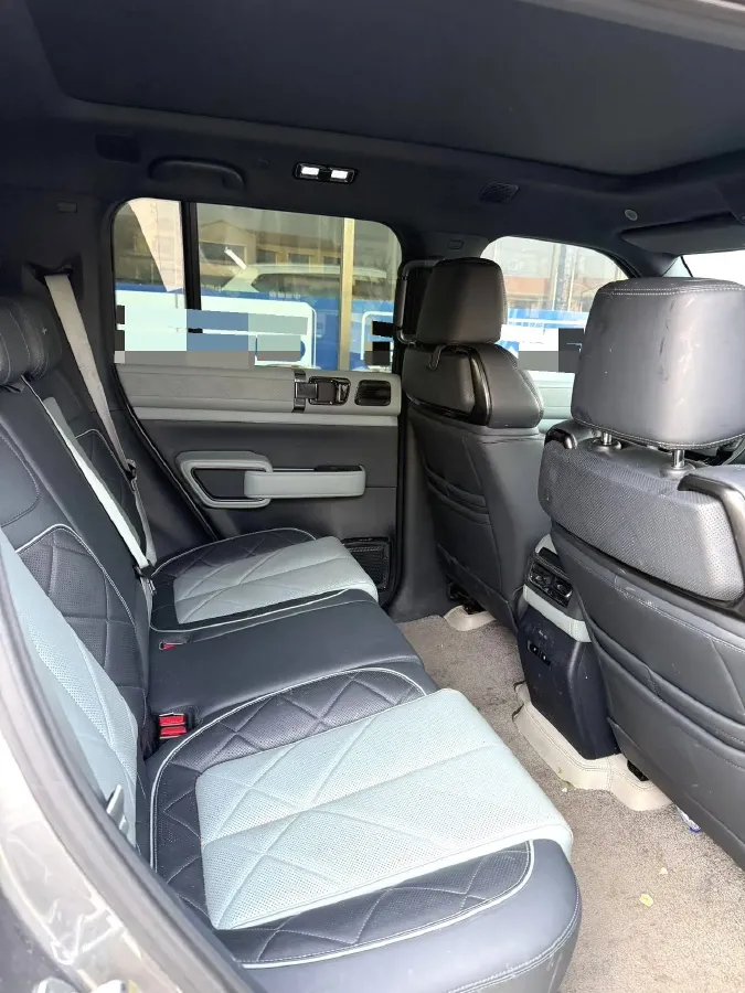 2023 FangChengBao Bao 5 1.5T 194HP L4 E-CVT PHEV 31.8KWH,autocango,china used car exporter,china ev exporter,chinese used car exporter,chinese used ev exporter