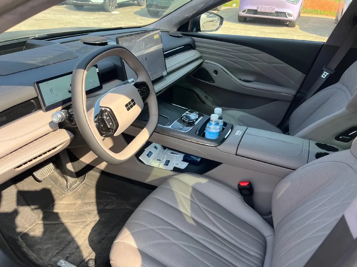 2025 Geely Galaxy Starshine 8 1.5L 112HP L4 1DHT PHEV,autocango,china used car exporter,china ev exporter,chinese used car exporter,chinese used ev exporter