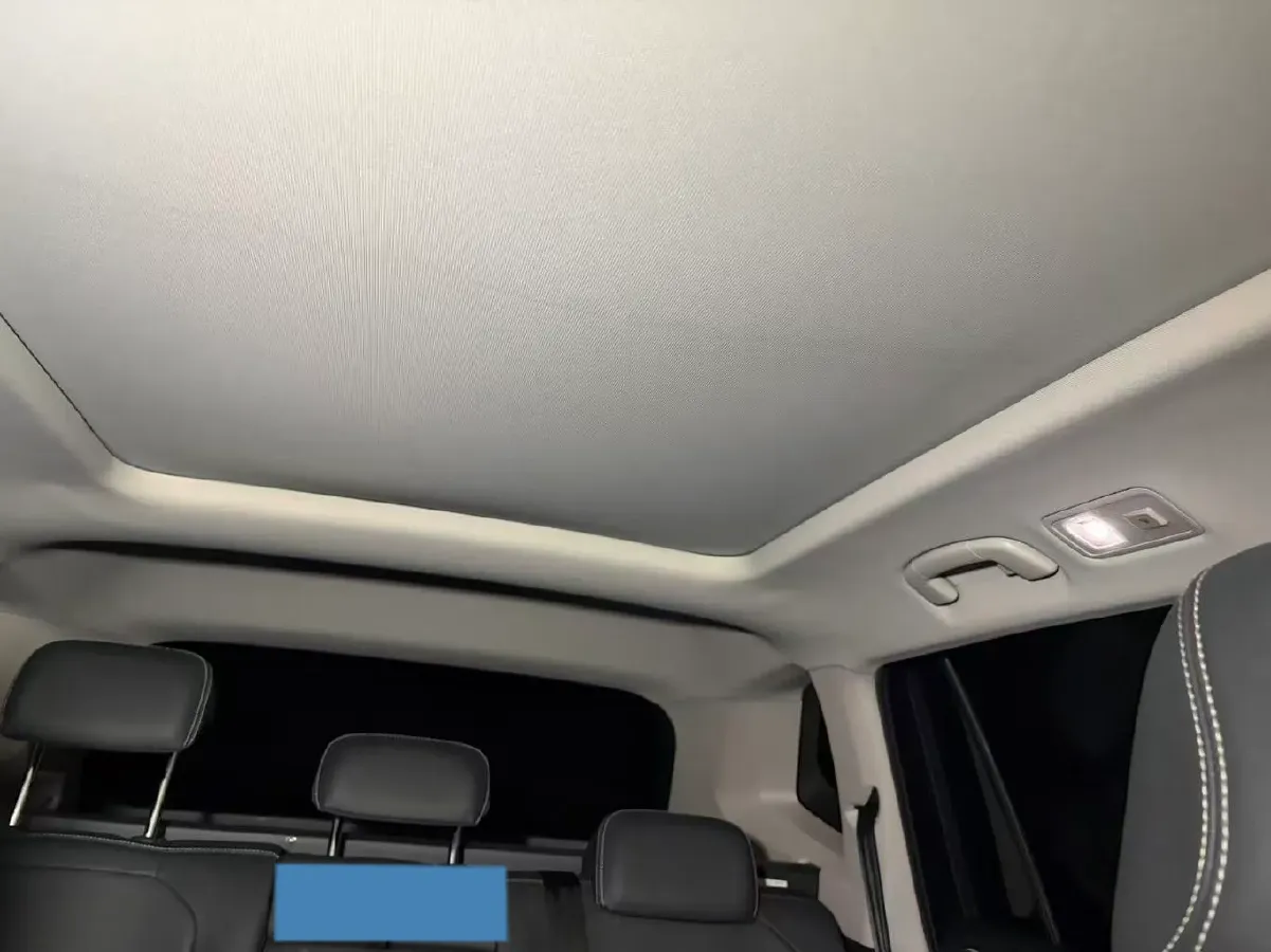 2023 Volkswagen Tiguan L 2.0T 186HP L4 7DCT,autocango,china used car exporter,china ev exporter,chinese used car exporter,chinese used ev exporter