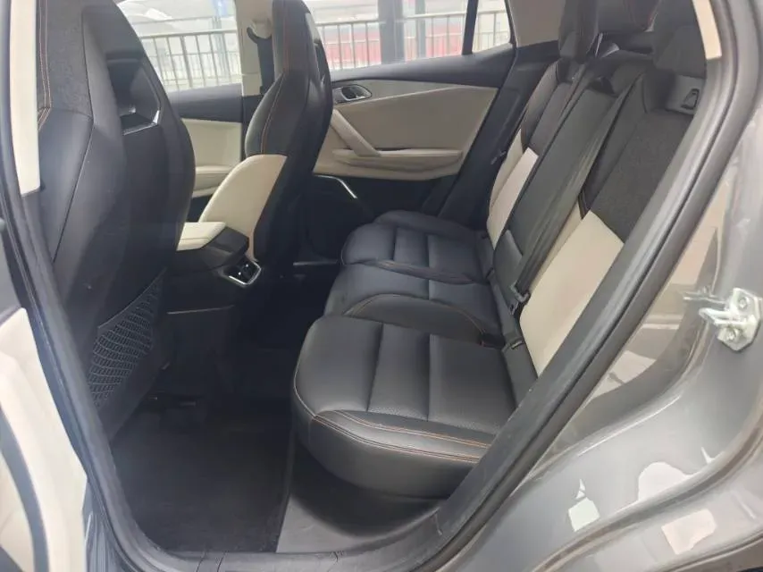 2020 LYNK&CO 06 EM-P 1.5T 177HP L3 7DCT PHEV 11.3KWH,autocango,china used car exporter,china ev exporter,chinese used car exporter,chinese used ev exporter