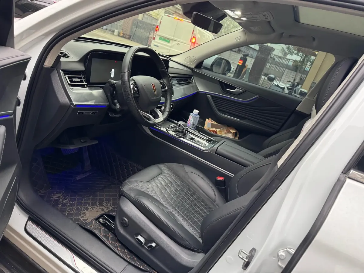 2023 HongQi HS5 2.0T 252HP L4 8AT,autocango,china used car exporter,china ev exporter,chinese used car exporter,chinese used ev exporter