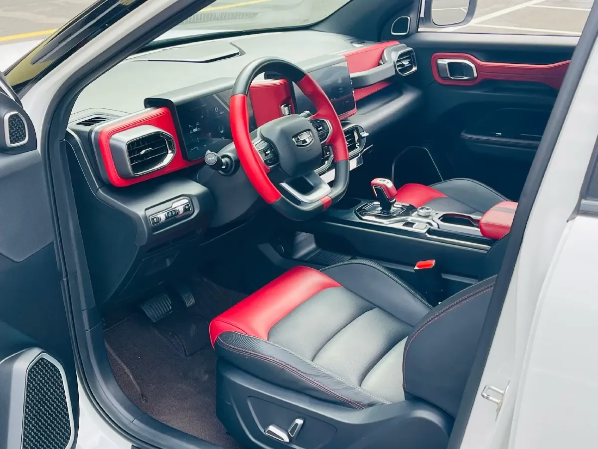 2020 Geely ICON 1.5T 177HP L3 7DCT,autocango,china used car exporter,china ev exporter,chinese used car exporter,chinese used ev exporter