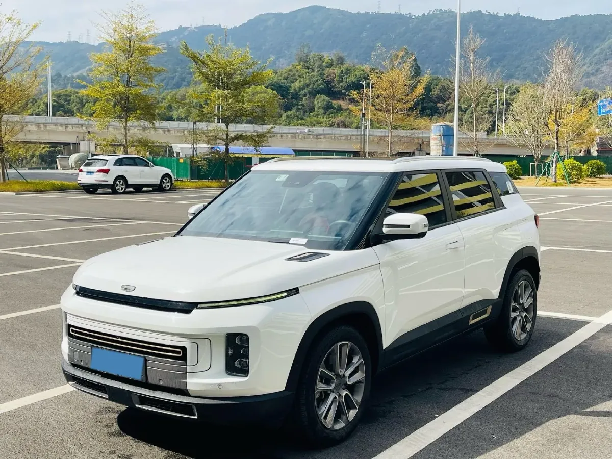 2020 Geely ICON 1.5T 177HP L3 7DCT,autocango,china used car exporter,china ev exporter,chinese used car exporter,chinese used ev exporter