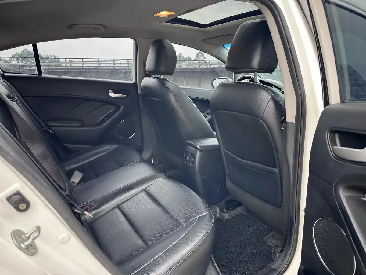 2017 Kia K3 1.6L 128HP L4 6AT,autocango,china used car exporter,china ev exporter,chinese used car exporter,chinese used ev exporter