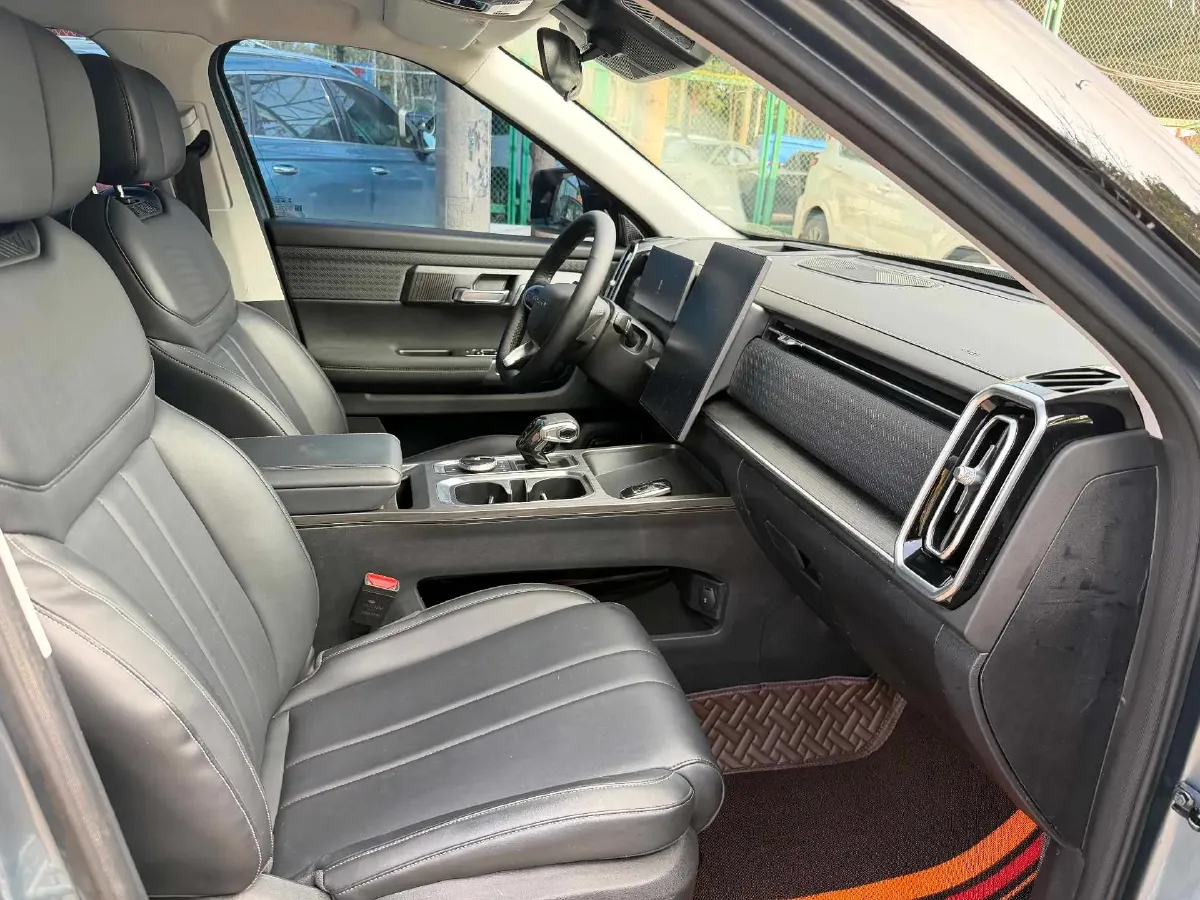 2023 Chery Exploration 06 1.6T 197HP L4 7DCT,autocango,china used car exporter,china ev exporter,chinese used car exporter,chinese used ev exporter