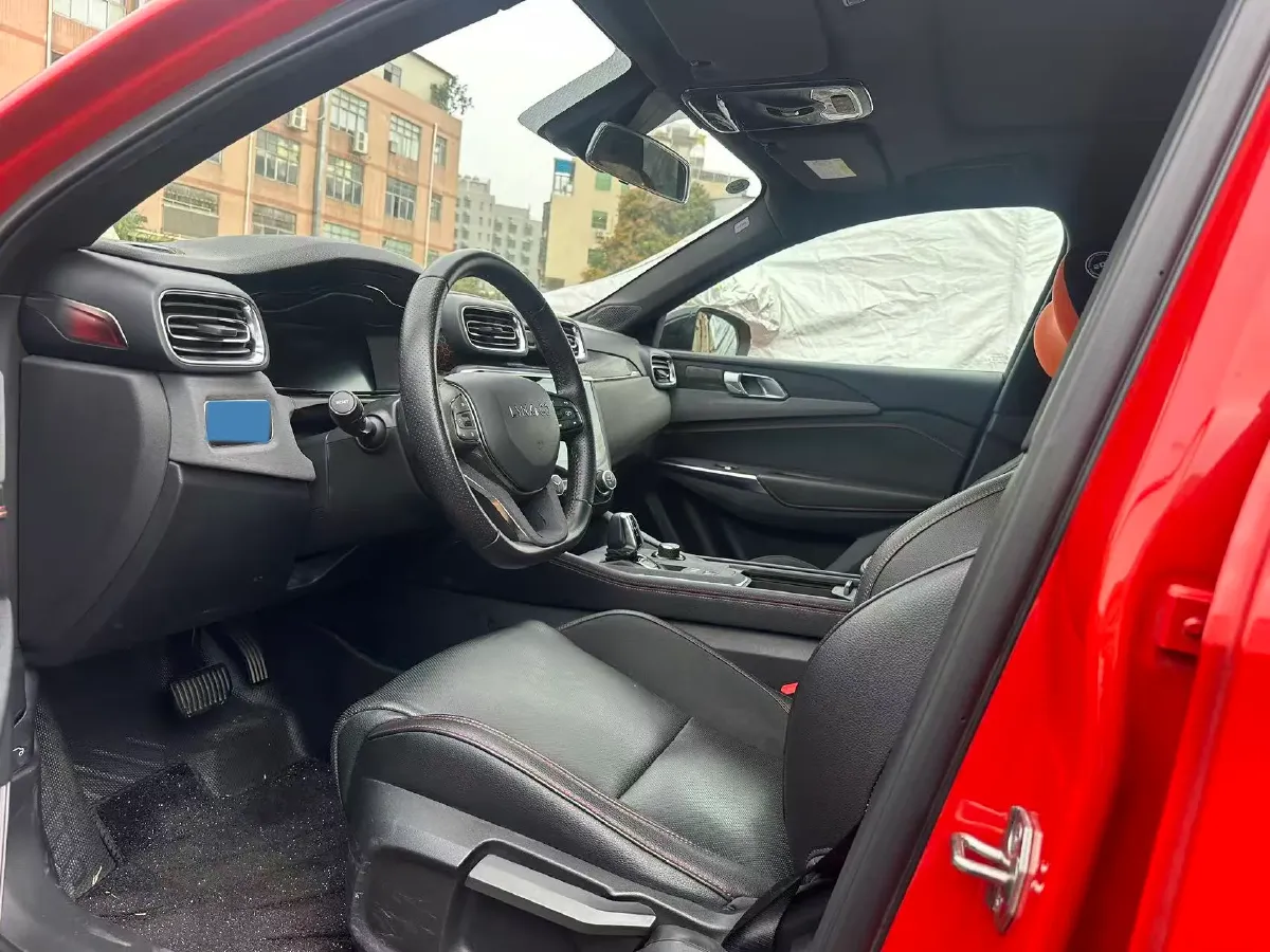 2019 Qoros 5 1.6T 197HP L4 7DCT,autocango,china used car exporter,china ev exporter,chinese used car exporter,chinese used ev exporter