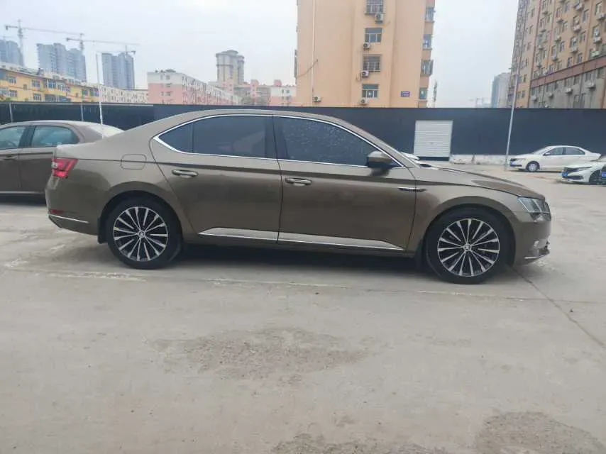 2018 Skoda Kodiak 1.8T 180HP L4 7DCT,autocango,china used car exporter,china ev exporter,chinese used car exporter,chinese used ev exporter