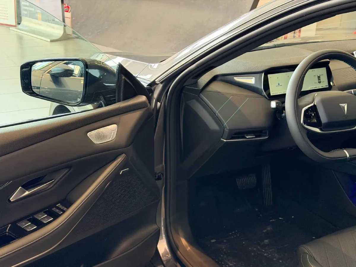 2025 Deepal SL03 1.5L 95HP L4 REEV 18.99KWH,autocango,china used car exporter,china ev exporter,chinese used car exporter,chinese used ev exporter