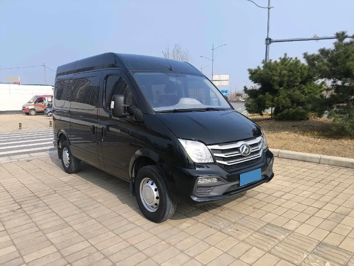 2021 MAXUS XinTu V80 2.0T 139HP L4 6MT,autocango,china used car exporter,china ev exporter,chinese used car exporter,chinese used ev exporter