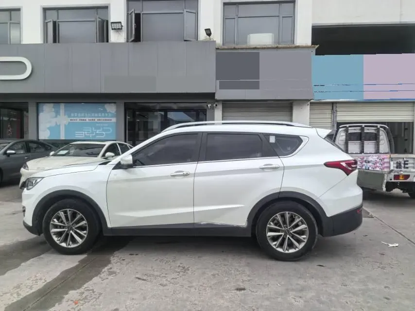 2018 Jetour X70 1.5T 147HP L4 5MT,autocango,china used car exporter,china ev exporter,chinese used car exporter,chinese used ev exporter