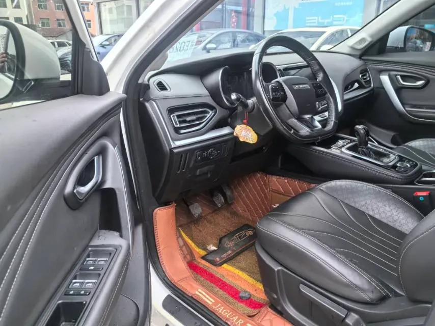 2018 Jetour X70 1.5T 147HP L4 5MT,autocango,china used car exporter,china ev exporter,chinese used car exporter,chinese used ev exporter