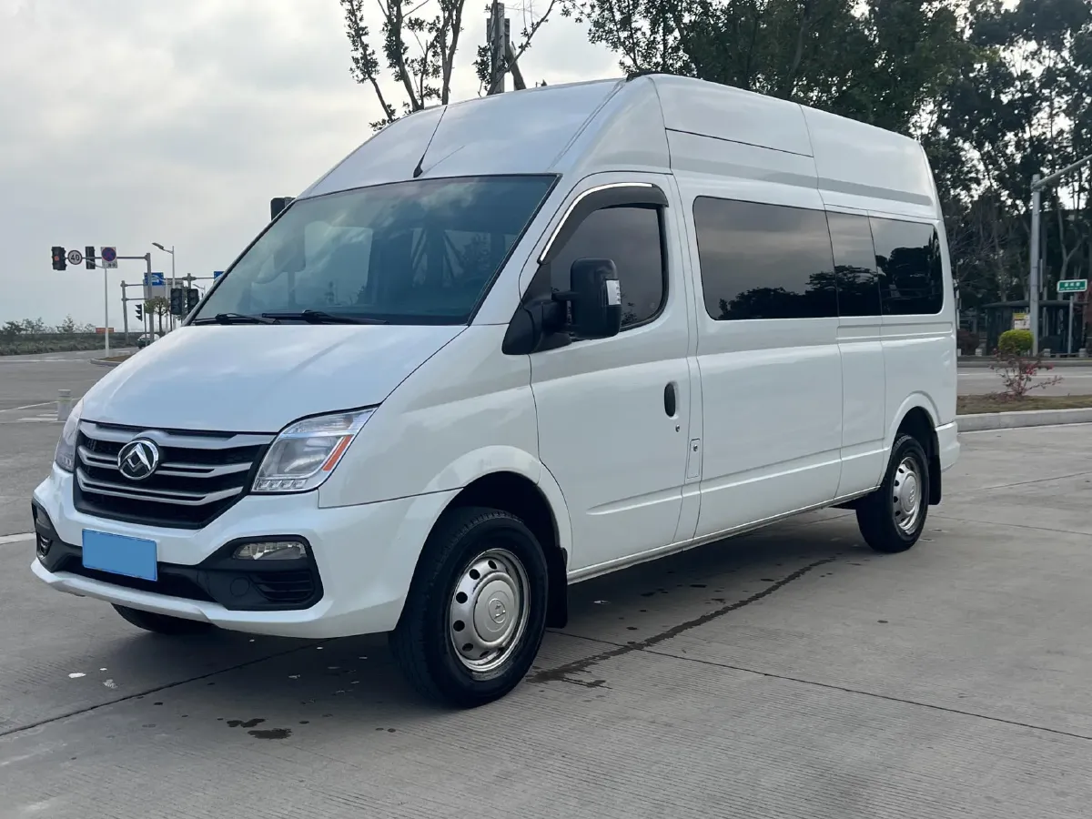 2019 MAXUS XinTu V80 2.0T 139HP L4 6MT,autocango,china used car exporter,china ev exporter,chinese used car exporter,chinese used ev exporter
