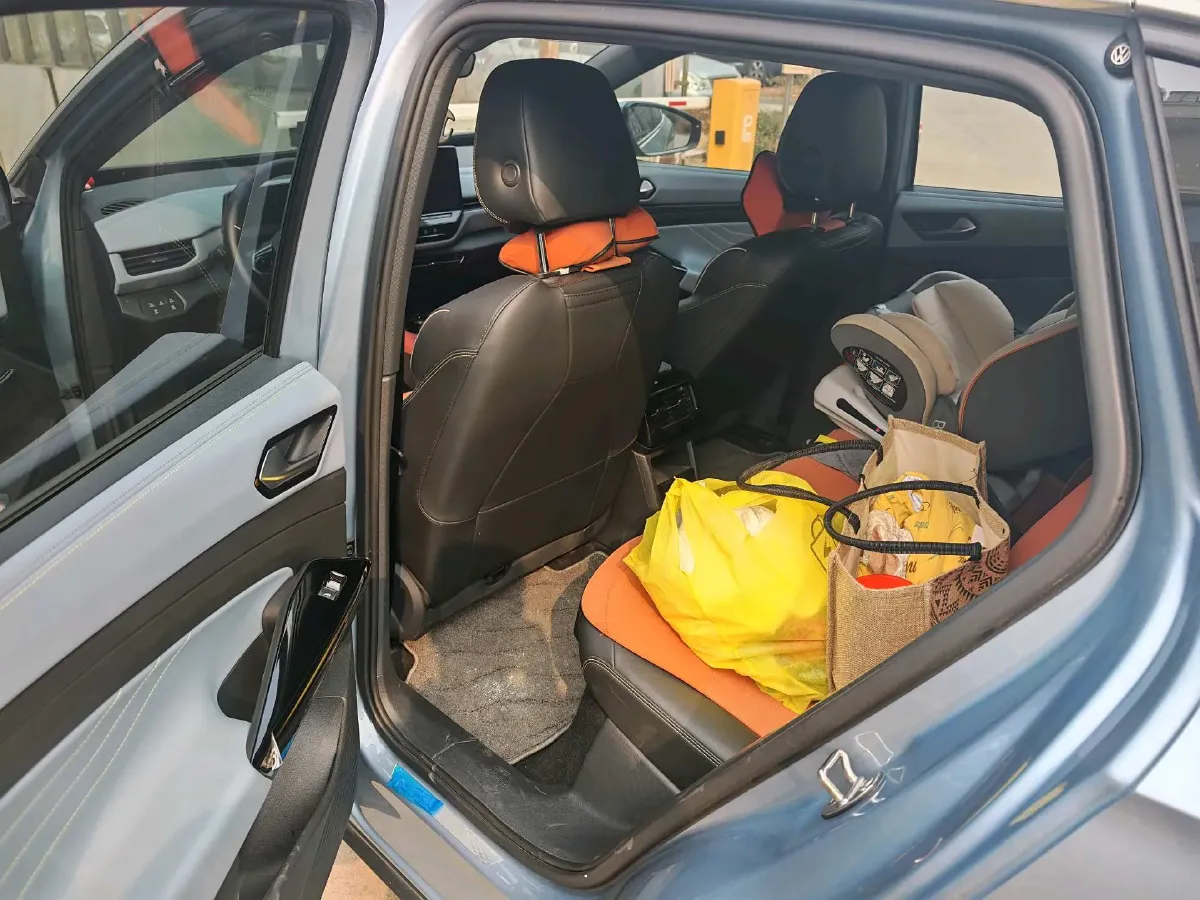 2024 Volkswagen ID.4 X BEV 52.8KWH,autocango,china used car exporter,china ev exporter,chinese used car exporter,chinese used ev exporter