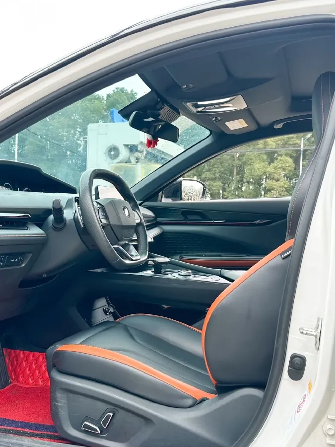 2023 ChangAn UNI-V 1.5T 188HP L4 7DCT,autocango,china used car exporter,china ev exporter,chinese used car exporter,chinese used ev exporter