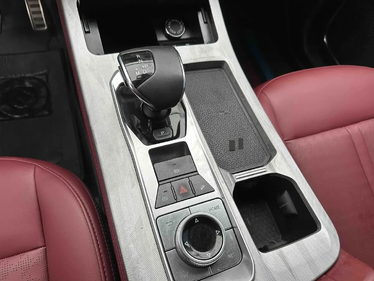 2024 Jetour X70 PRO 1.5T 156HP L4 6DCT,autocango,china used car exporter,china ev exporter,chinese used car exporter,chinese used ev exporter