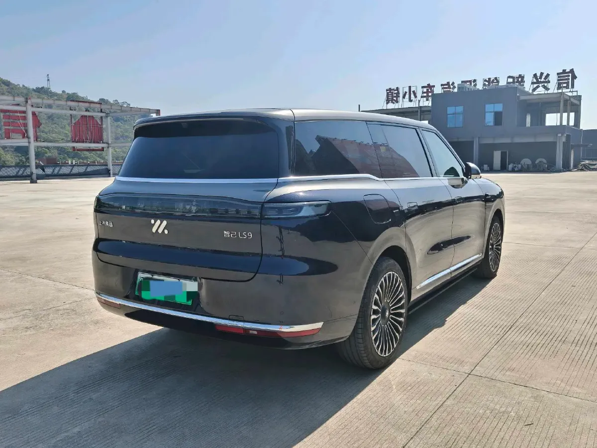 2026 IM LS9 REEV 155HP REEV,autocango,china used car exporter,china ev exporter,chinese used car exporter,chinese used ev exporter