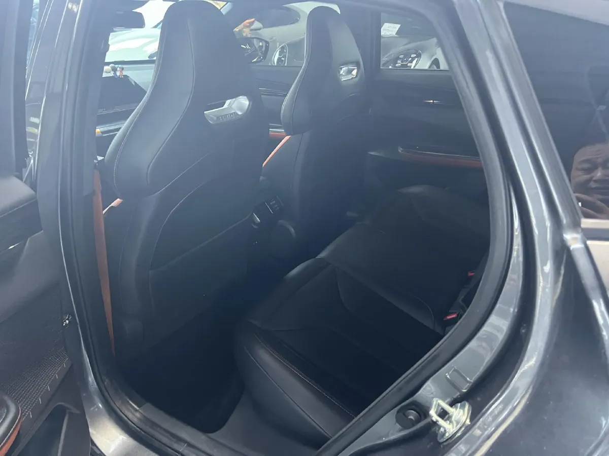 2023 ChangAn UNI-V 1.5T 188HP L4 7DCT,autocango,china used car exporter,china ev exporter,chinese used car exporter,chinese used ev exporter