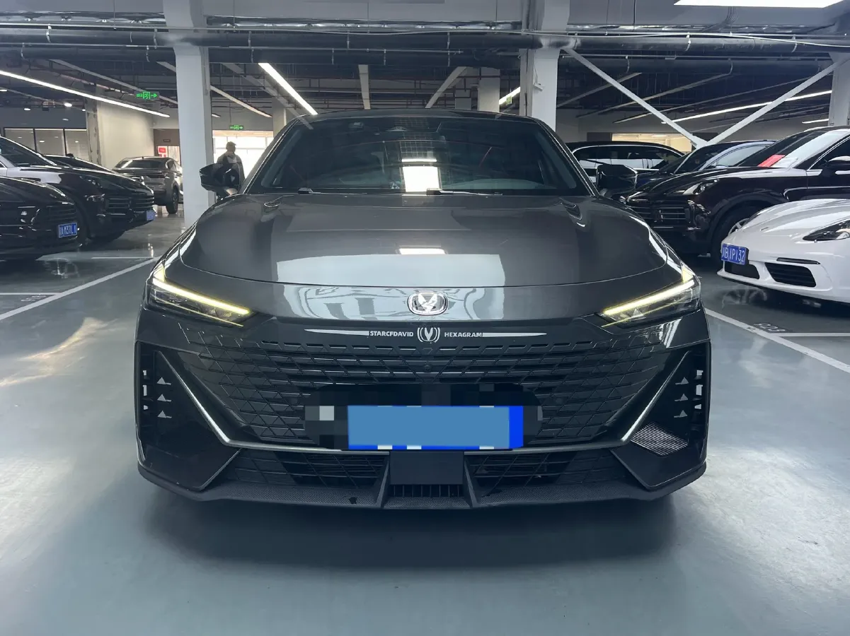 2023 ChangAn UNI-V 1.5T 188HP L4 7DCT,autocango,china used car exporter,china ev exporter,chinese used car exporter,chinese used ev exporter