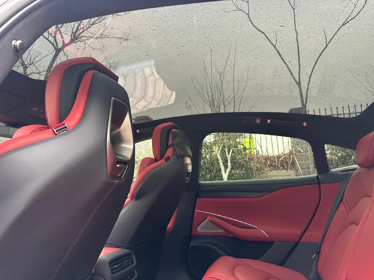 2024 MI SU7 BEV 101KWH,autocango,china used car exporter,china ev exporter,chinese used car exporter,chinese used ev exporter