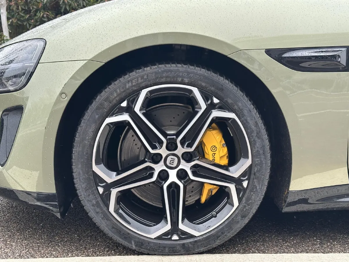 2024 MI SU7 BEV 101KWH,autocango,china used car exporter,china ev exporter,chinese used car exporter,chinese used ev exporter