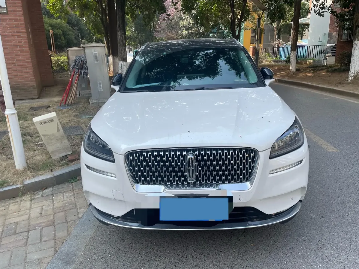 2022 Lincoln Corsair 2.0T 245HP L4 8AT,autocango,china used car exporter,china ev exporter,chinese used car exporter,chinese used ev exporter