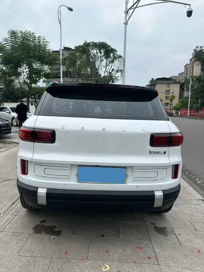 2023 Geely ICON 1.5T 181HP L4 7DCT,autocango,china used car exporter,china ev exporter,chinese used car exporter,chinese used ev exporter