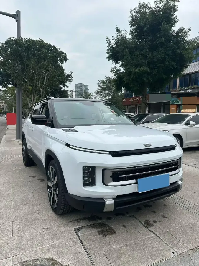2023 Geely ICON 1.5T 181HP L4 7DCT,autocango,china used car exporter,china ev exporter,chinese used car exporter,chinese used ev exporter