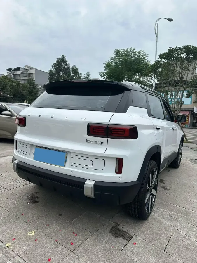 2023 Geely ICON 1.5T 181HP L4 7DCT,autocango,china used car exporter,china ev exporter,chinese used car exporter,chinese used ev exporter