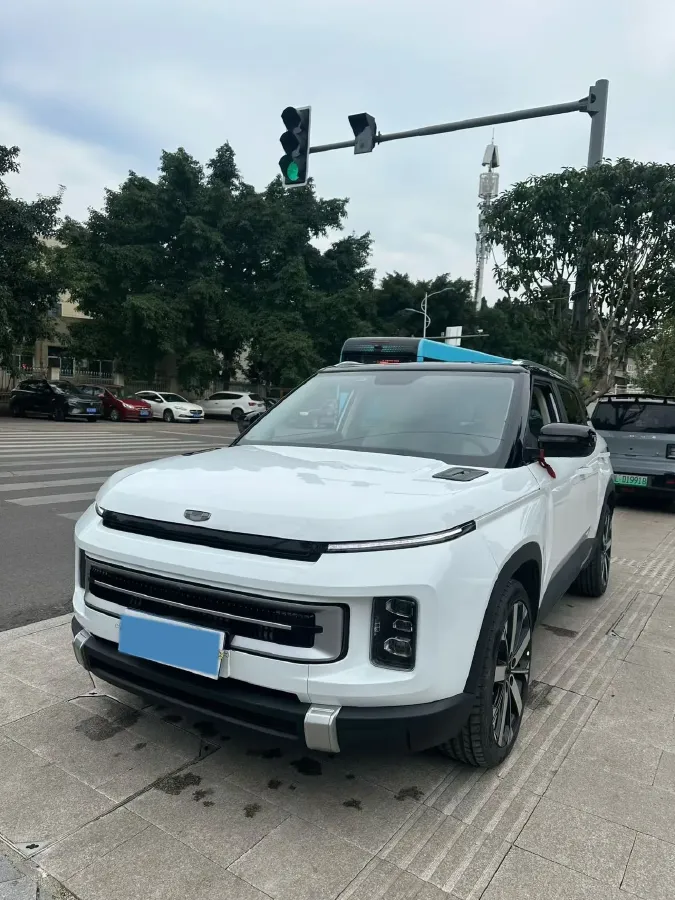 2023 Geely ICON 1.5T 181HP L4 7DCT,autocango,china used car exporter,china ev exporter,chinese used car exporter,chinese used ev exporter