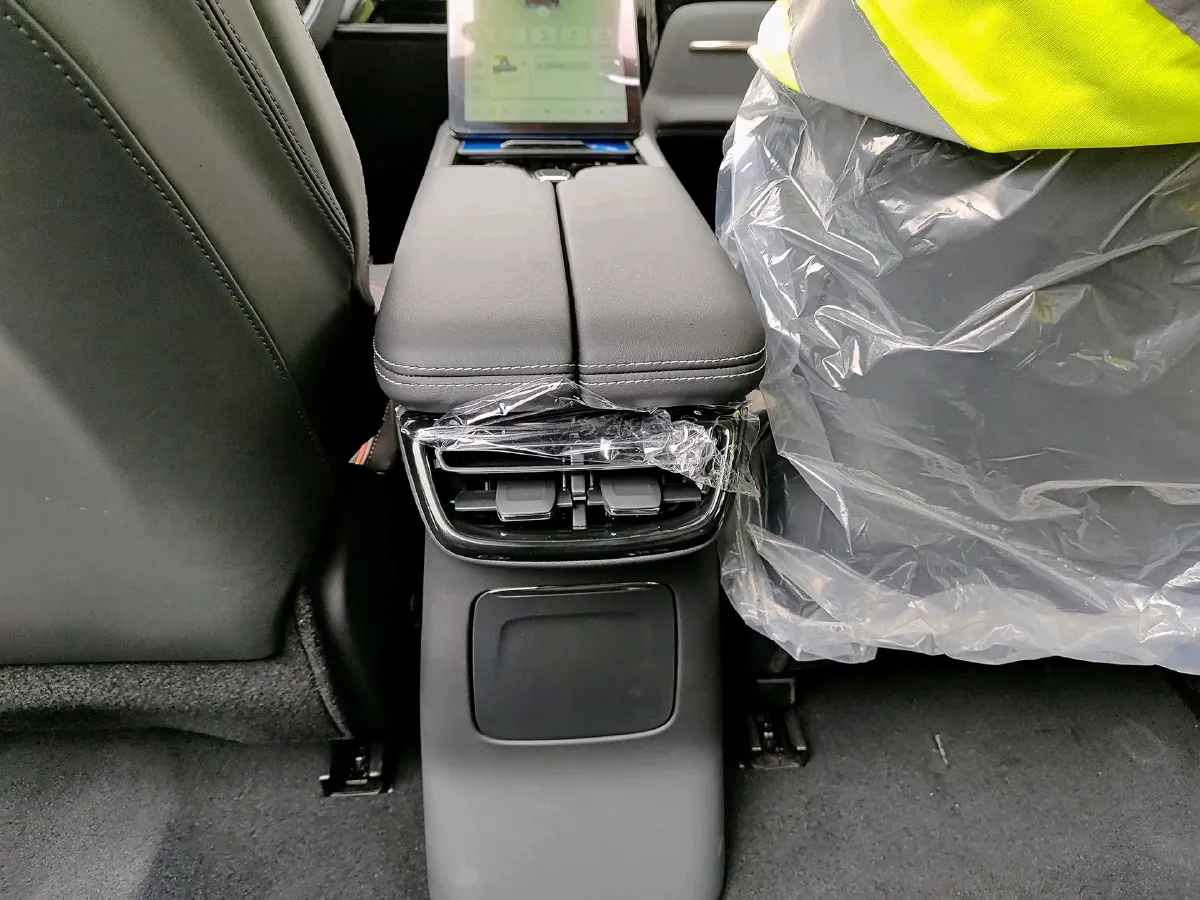 2022 HiPhi X BEV 97KWH,autocango,china used car exporter,china ev exporter,chinese used car exporter,chinese used ev exporter