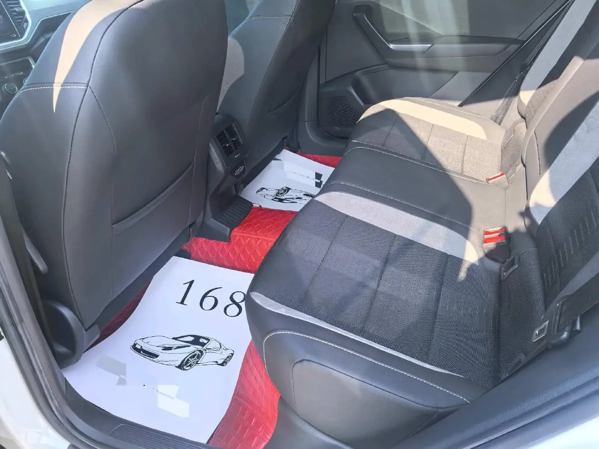 2022 Volkswagen T-Roc 1.4T 150HP L4 7DCT,autocango,china used car exporter,china ev exporter,chinese used car exporter,chinese used ev exporter