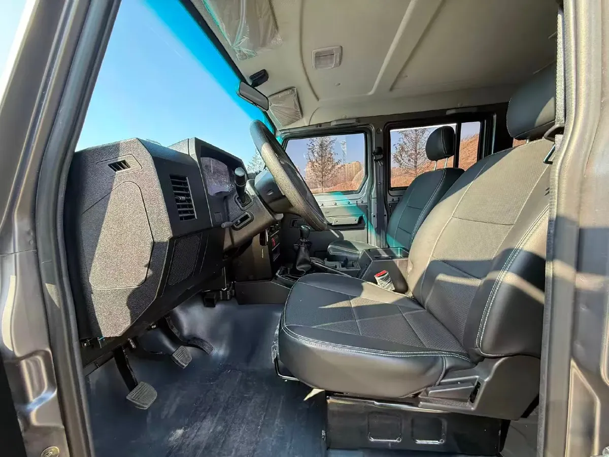 2023 BAW 212 2.4T 211HP L4 6MT,autocango,china used car exporter,china ev exporter,chinese used car exporter,chinese used ev exporter