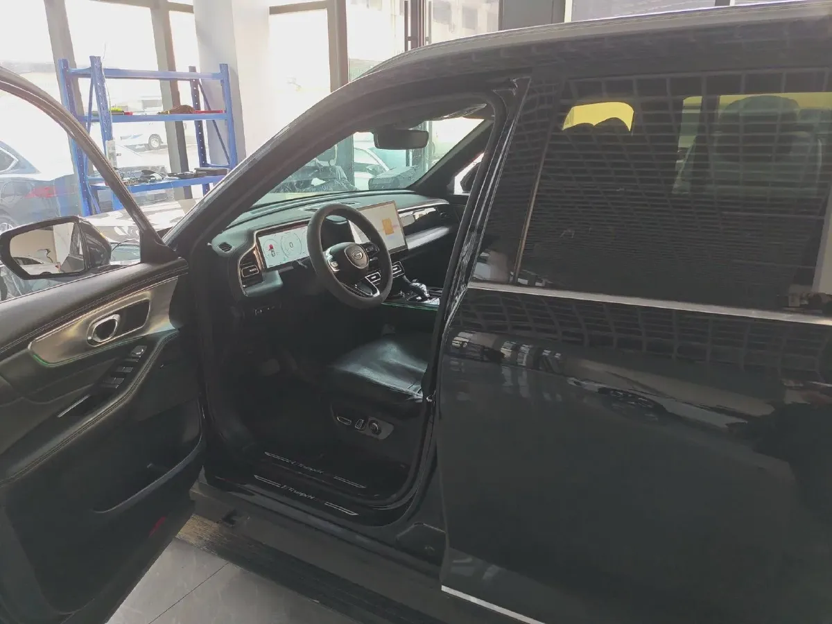 2022 GAC Trumpchi GS8 2.0T 252HP L4 8AT,autocango,china used car exporter,china ev exporter,chinese used car exporter,chinese used ev exporter