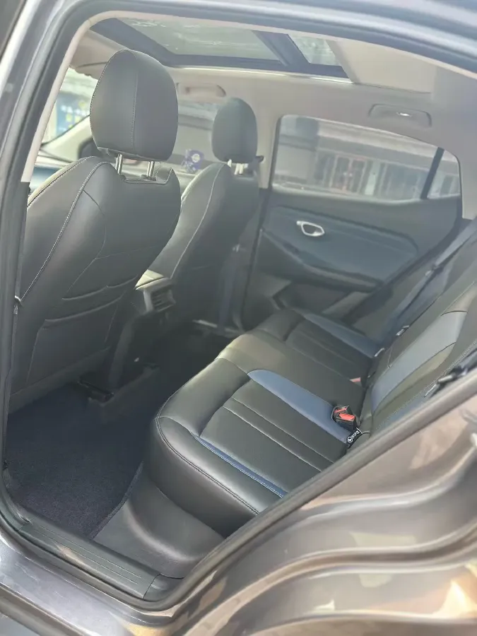 2023 GAC Trumpchi GS3 1.5T 177HP L4 7DCT,autocango,china used car exporter,china ev exporter,chinese used car exporter,chinese used ev exporter