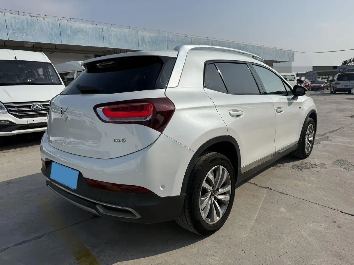 2017 DS 6 1.6T 167HP L4 6AT,autocango,china used car exporter,china ev exporter,chinese used car exporter,chinese used ev exporter