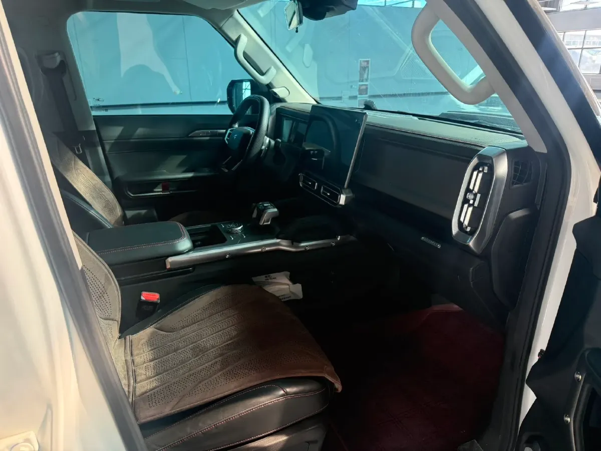 2025 Jetour Traveller 2.0T 254HP L4 8AT,autocango,china used car exporter,china ev exporter,chinese used car exporter,chinese used ev exporter