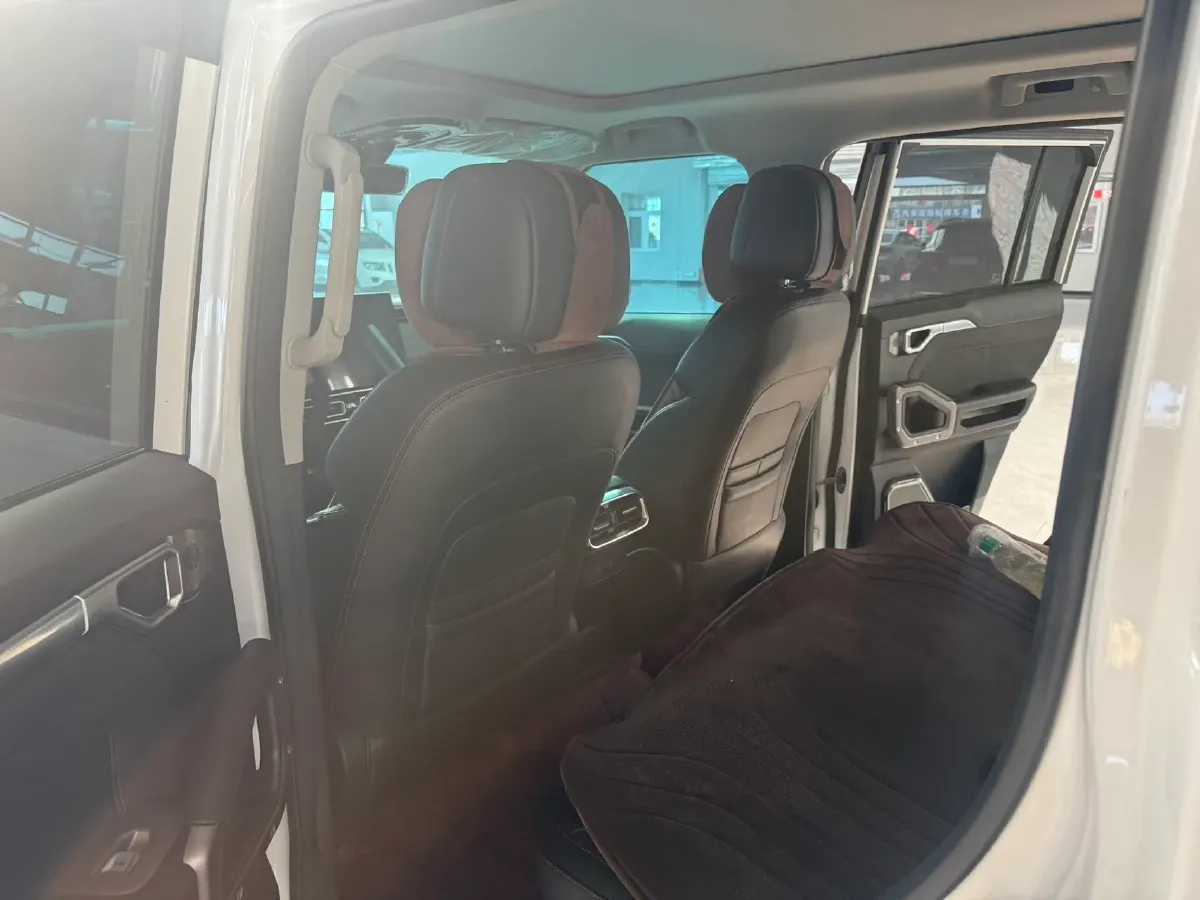 2025 Jetour Traveller 2.0T 254HP L4 8AT,autocango,china used car exporter,china ev exporter,chinese used car exporter,chinese used ev exporter