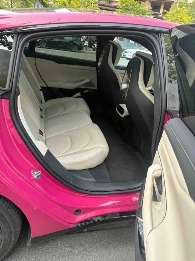 2024 MI SU7 BEV 101KWH,autocango,china used car exporter,china ev exporter,chinese used car exporter,chinese used ev exporter