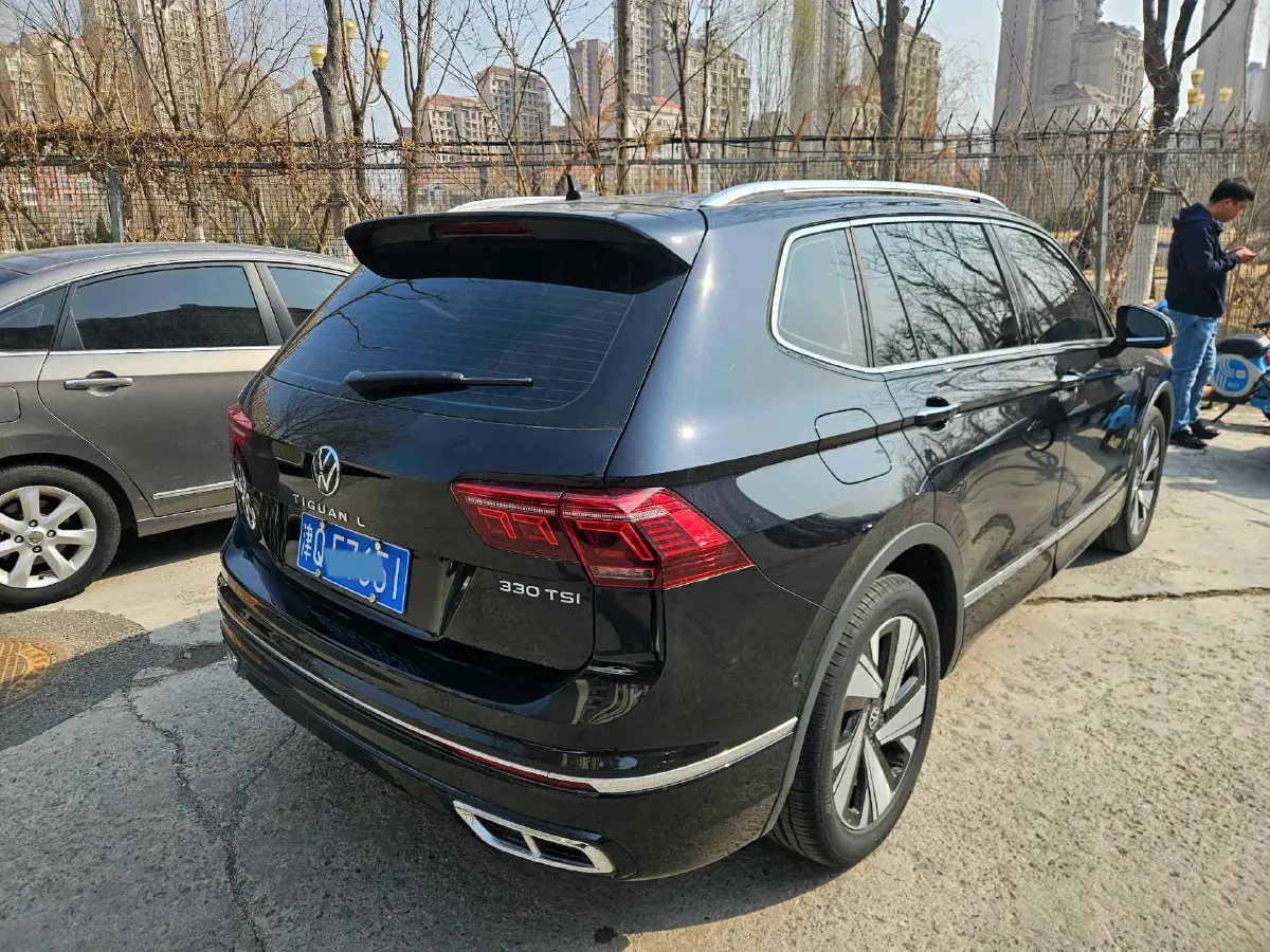 2023 Volkswagen Tiguan L 2.0T 186HP L4 7DCT,autocango,china used car exporter,china ev exporter,chinese used car exporter,chinese used ev exporter