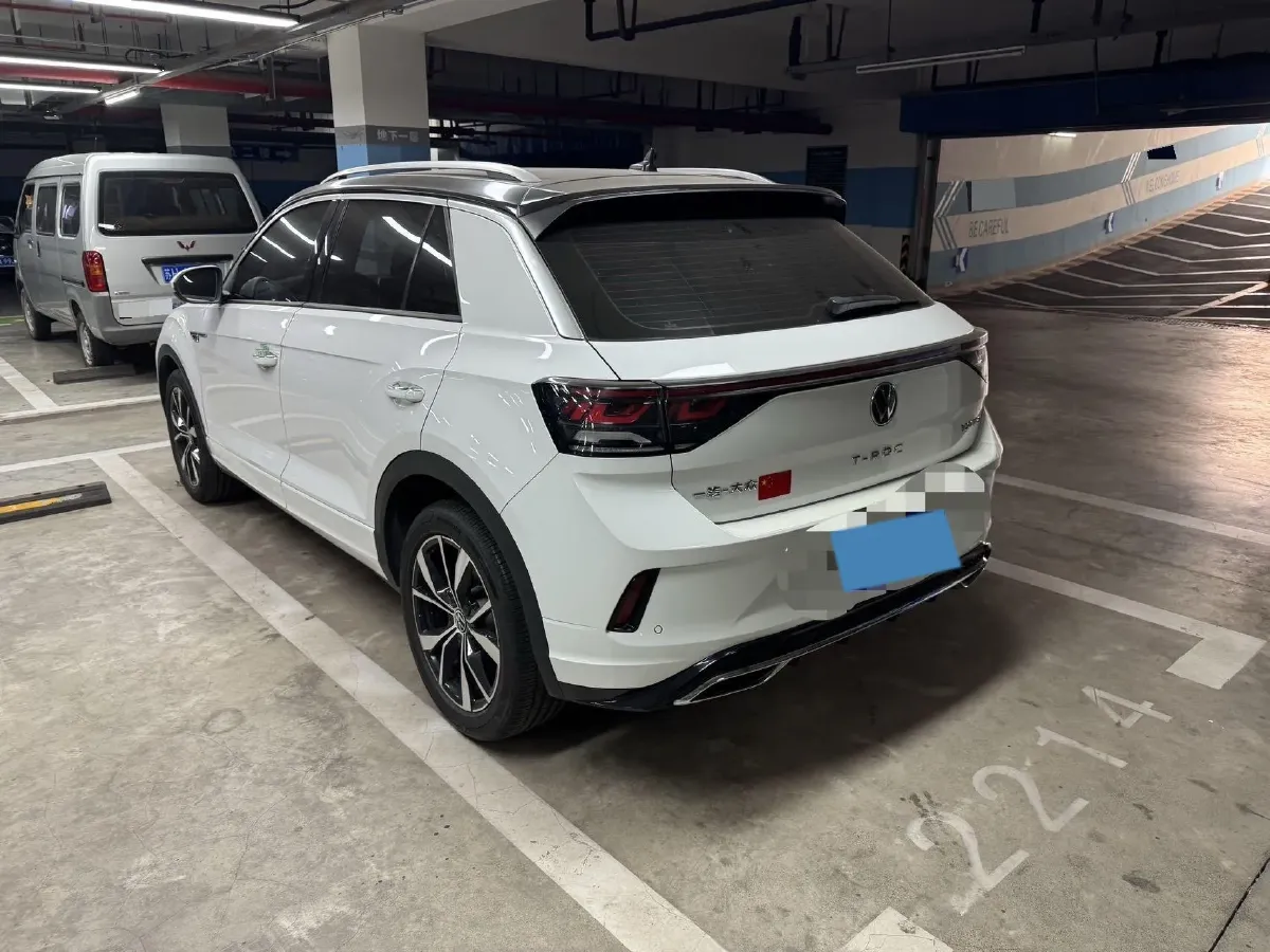 2023 Volkswagen T-Roc 1.5T 160HP L4 7DCT,autocango,china used car exporter,china ev exporter,chinese used car exporter,chinese used ev exporter